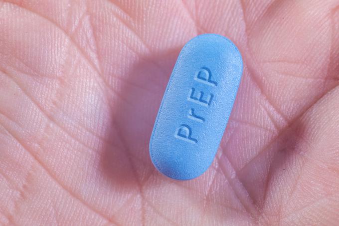 Tabletka PREP (predekspozicijska profilaksa) je preventiva. V Sloveniji je na voljo samo samoplačniško, predpiše pa jo infektolog, in sicer ljudem, ki niso okuženi z virusom HIV. Deluje podobno kot kontracepcijska tabletka. | Foto: Thinkstock