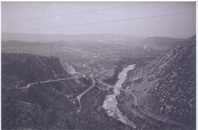 Solkanski most na fotografiji iz leta 1938 | Foto: P. Naglič, Arhiv Železniškega muzeja Slovenskih železnic