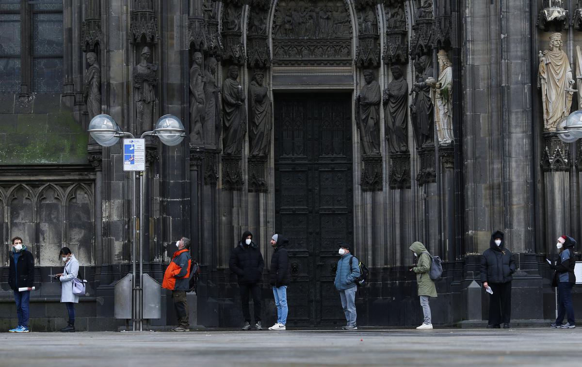 katedrala Köln, cepljenje | Katedrala v Kölnu je v zadnjih dneh decembra zagotovila svoje prostore za cepilni center. | Foto Reuters