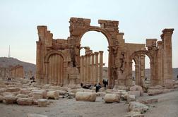 Islamska država razstrelila zgodovinski tempelj