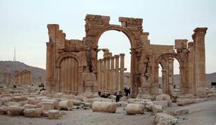 Islamska država razstrelila zgodovinski tempelj