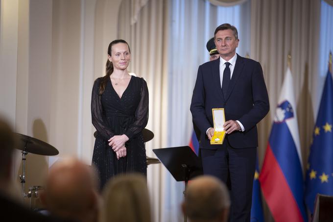 Lani ji je nekdanji predsednik Borut Pahor podelil zlati red za zasluge. | Foto: Bojan Puhek