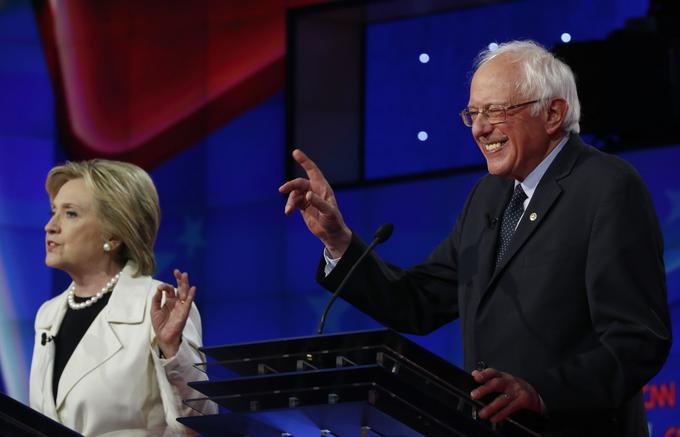 Večina vprašanih v eni izmed številnih anket je odvrnila, da si najbolj želijo Sandersa za podpredsedniškega kandidata Clintonove. Trenutno se kaj takega zdi precej nemogoče. | Foto: Reuters