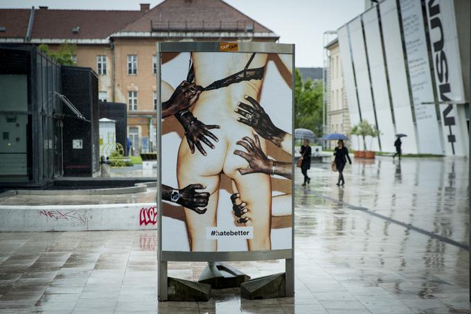 Plakat lahko Ljubljančani vidijo na 19 mestih po prestolnici. | Foto: Ana Kovač