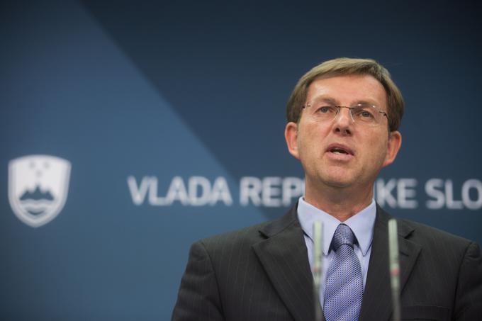 Premier Miro Cerar ni sprejel ponujenega odstopa finančne ministrice. | Foto: Matej Leskovšek