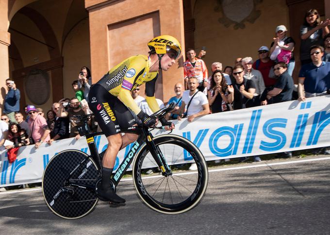 Giro se je začel sanjsko - osvojil je uvodni kronometer v Bologni. | Foto: Sportida