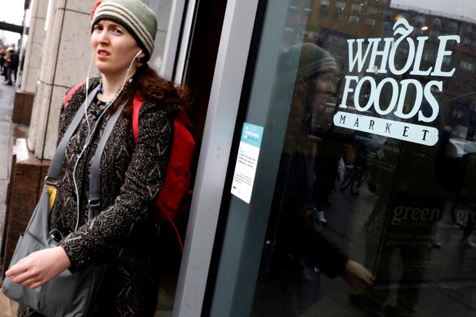 Whole Foods ima nekaj več kot 420 trgovin v Združenih državah, Kanadi in v Veliki Britaniji. | Foto: Reuters