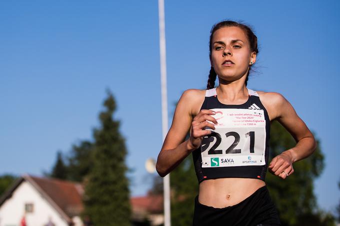 Lanska mladinska evropska prvakinja Klara Lukan (Mass) je na 3000 m (9:02,19) izboljšala mlajši članski slovenski rekord (9:02,91). | Foto: Grega Valančič/Sportida