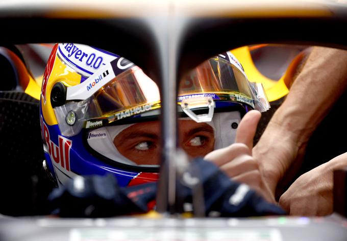 Max Verstappen je v Šanghaju dobil šprint, kvalifikacije, zdaj želi še dirko. To bi bila njegova 58. v formuli 1. | Foto: Reuters