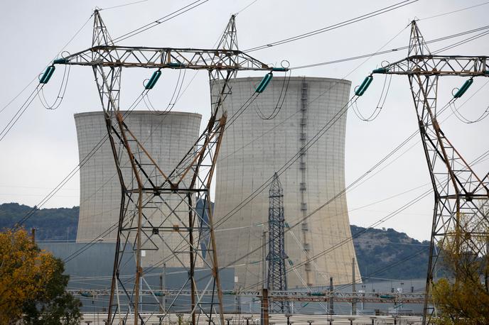 jedrski reaktor, Francija | Prejšnji teden je omrežni operater RTE opozoril na še eno težavo, in sicer, da se zaradi izpadov v elektrarnah povečuje tveganje glede obremenitev omrežja. | Foto Reuters