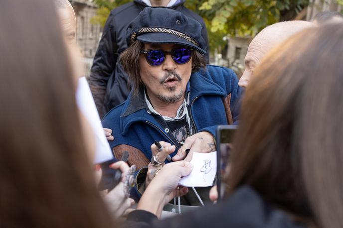 Johnny Depp Beograd | Johnnyja Deppa so v Beogradu na vsakem koraku oblegale trume oboževalcev. | Foto Reuters