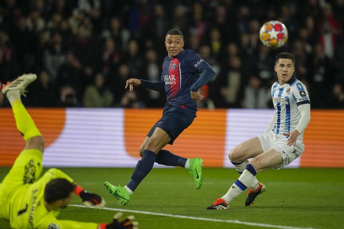 PSG Real Sociedad Kylian Mbappe | Kylian Mbappe je imel prvo priložnost na tekmi že v šesti minuti. | Foto Reuters