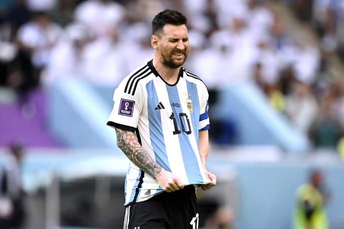 Lionel Messi Argentina | Lionel Messi, ki je bil razočaran ob porazu, je po tekmi vseeno stopil pred novinarje. | Foto Guliver Image