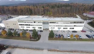 V novi tovarni robotov v Sloveniji bo delo dobilo do 200 ljudi