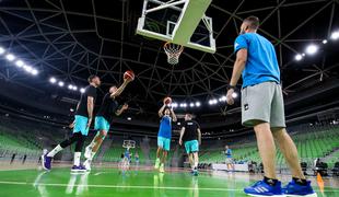 Slovenske košarkarje najprej čaka fizično močna Angola