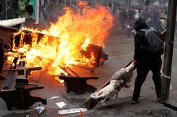 Protesti v Čilu vse bolj nasilni