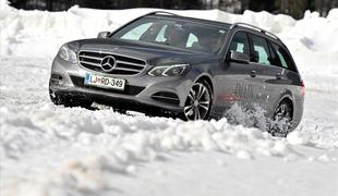 Mercedes čaka, da ga odpeljete na zimsko vožnjo
