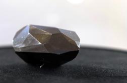 Na prodaj skrivnostni črni diamant: je padel iz vesolja? #video