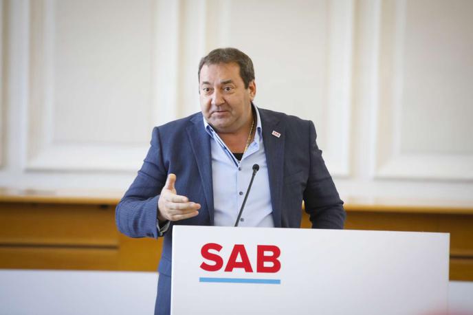 Marko Bandelli |  Zdi se mu pošteno, da bi kot najuspešnejši kandidat stranke SAB dobil kakšno funkcijo na področju gospodarstva, saj je, kot pravi, "tam doma". | Foto STA