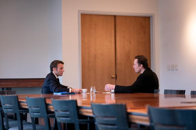 Emmanuel Macron in Elon Musk | Foto Reuters