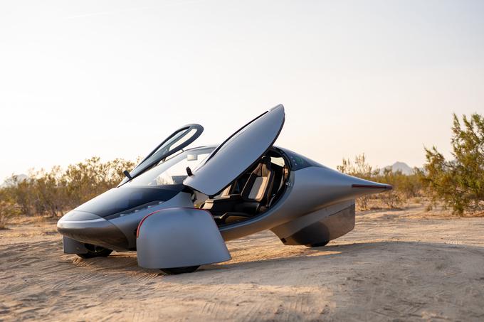 Aptera Motors namerava s trikolesnim solarnim vozilom na trg pripeljati prihodnje leto. 
 | Foto: Elaphe