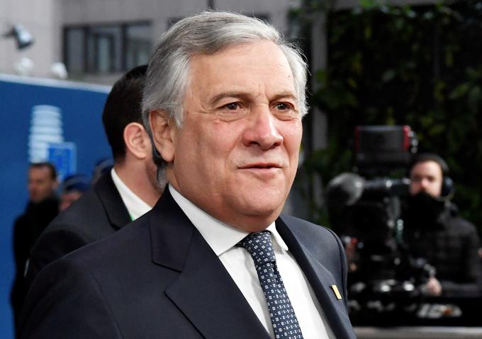 Tajani je poudaril, da je treba takšno vedenje obsojati, tako kot tudi vse demonstracije podpore diktaturam.  | Foto: Reuters