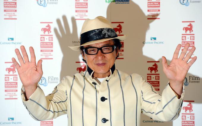 Slavi igralec Jackie Chan, ki je danes producent, trenutno snema na Češkem. Za to lokacijo se je, kot priznava, odločil zaradi davčnih ugodnosti. | Foto: Getty Images