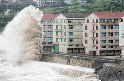 Na Kitajskem zaradi tajfuna evakuirali več kot milijon ljudi