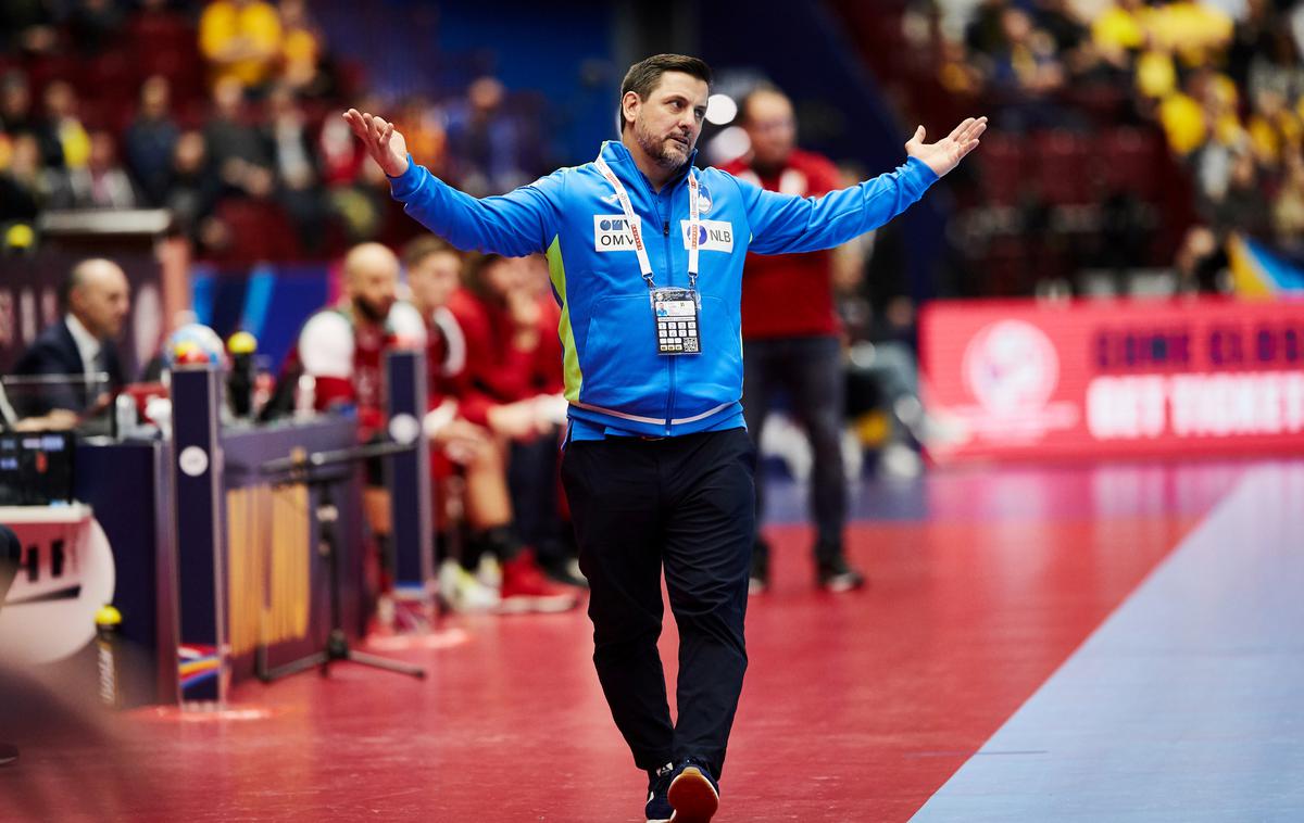 Slovenija Madžarska rokomet | Ljubomir Vranješ po prvem porazu ni delal drame, napak je bilo preveč, a še vedno ima Slovenija lepe možnosti za uvrstitev na olimpijske kvalifikacije. | Foto Reuters