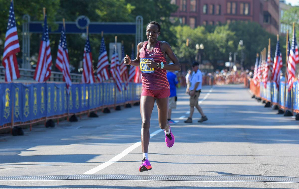 Edna Kiplagat | Edno Kiplagat so po 436 dneh razglasili za zmagovalko bostonskega maratona. | Foto Guliverimage