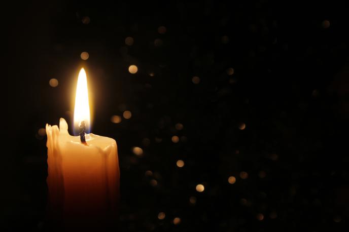 Sveča | Smrt je hkrati večja od gore in drobnejša kot las, pravi japonski pregovor.  | Foto Thinkstock