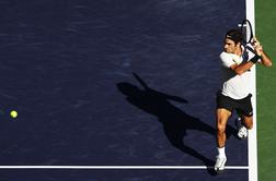 Roger Federer se je sprehodil, Serena se je morala posloviti zaradi sestre