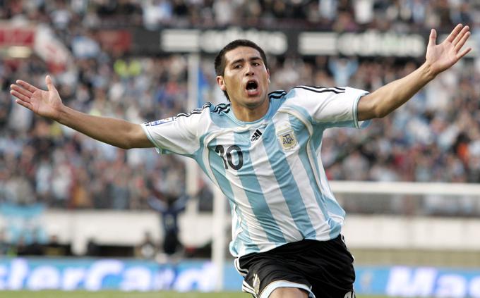 Juan Roman Riquelme je v argentinski reprezentanci na dresu nosil prestižno številko 10. | Foto: Reuters