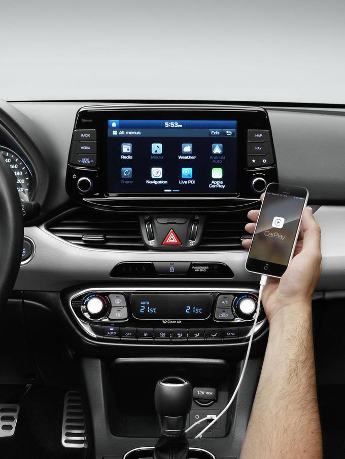 Vgrajeni infozabavni sistem bo podpiral sistema Car Play in Android Auto, ki omogočata zrcaljenje aplikacij mobilnih telefonov. | Foto: Hyundai