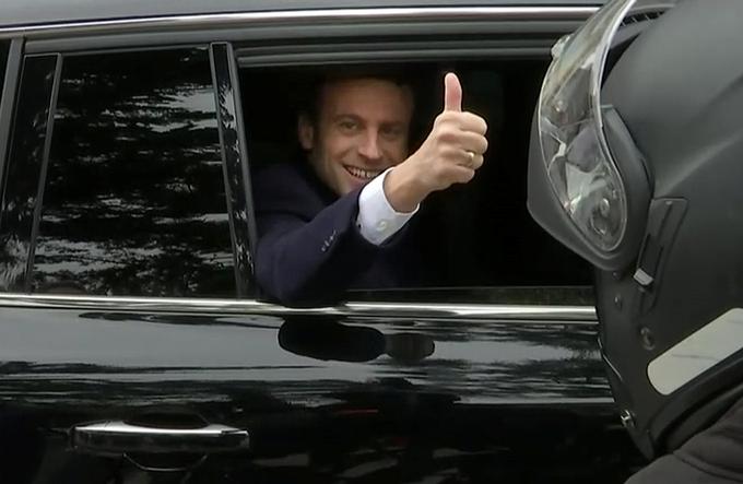 Je mladi Emmanuel Macron na zanesljivi poti v Elizejsko palačo? | Foto: Reuters
