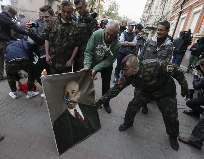 "Komunizem je ukrajinski državi pustil še dosti slabšo dediščino kot slovenski." | Foto: Reuters