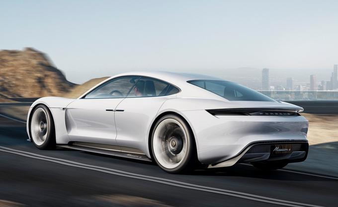 Športni avtomobil mission E bo čez dve ali tri leta prvi Porschejev električni športni avtomobil. | Foto: Porsche