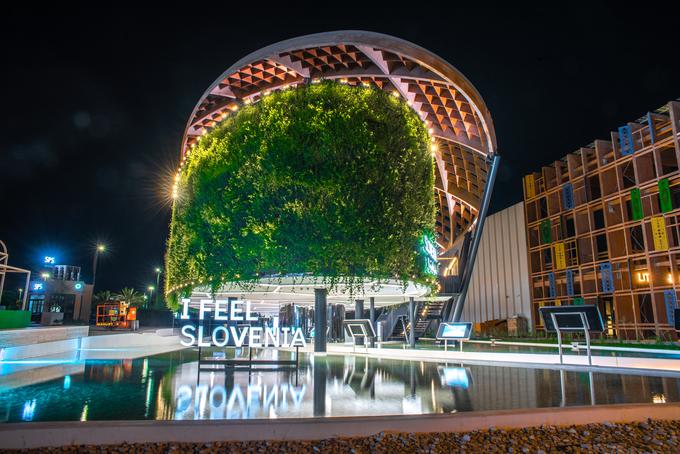 Slovenski razstavni prostor je v trajnostnem sklopu najnovejše svetovne razstave, zato je sporočilo o neokrnjeni zeleni naravi Slovenije, ki ga posredujejo obiskovalcem, še toliko močnejše. | Foto: Spirit Slovenija