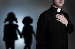 Duhovnik, ki je spolno zlorabil sedem otrok, obsojen na 30 let zapora