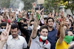 Po protestih v Iranu opozicija pred sodiščem