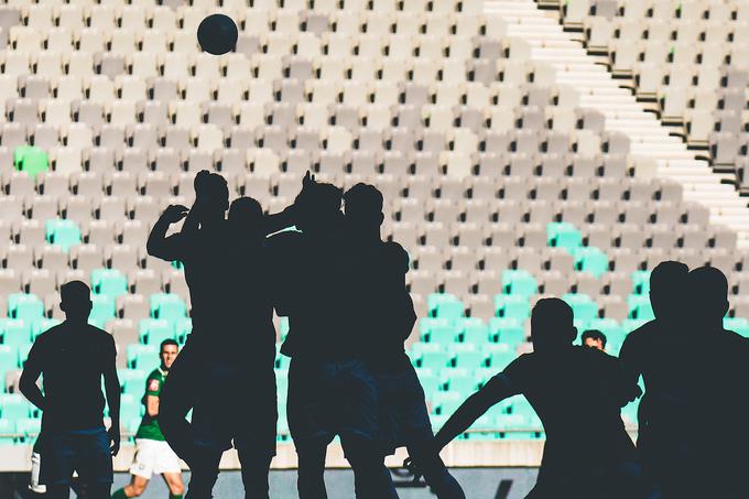 Nogometaši Olimpije in Maribora so še četrtič v tej sezoni odigrali večni derbi brez prisotnosti navijačev. | Foto: Grega Valančič/Sportida