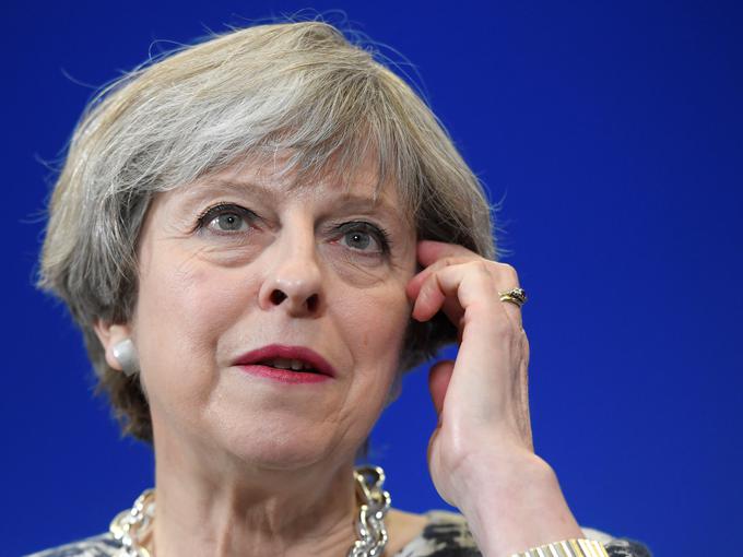 Britanska premierka Theresa May bo na londonske ulice poslala dodatne vojake in policiste. | Foto: Reuters