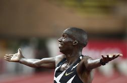 Norih deset mesecev tekača iz Ugande. Podrl je še četrti svetovni rekord!