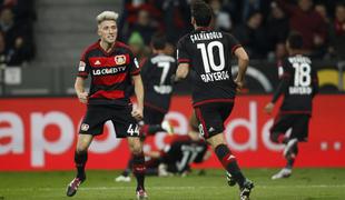 Lewandowski tresel mrežo Hoffenheima, Bayer do zmage