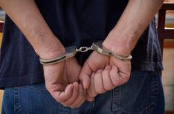 Osumljenca poskusa umora zaščitene priče v zadevi Kavaški klan v priporu #video