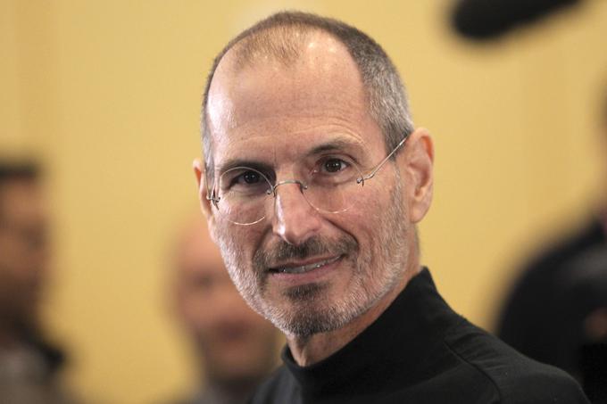 Steve Jobs ni imel le zelo dobre oblikovalske žilice, temveč je izpolnjeval tudi poslanstvo, da vsako novo Applovo napravo ustvari čim bolj do uporabnika prijazno. | Foto: Reuters