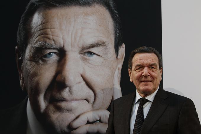 Nekdanji nemški kancler Gerhard Schröder se je leta 2003 zoperstavil odločitvi takratnega ameriškega predsednika Georgea Busha mlajšega, da napade Irak in vrže z oblasti Sadama Huseina.   | Foto: Reuters