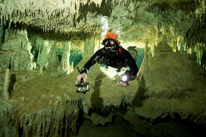 Podvodna jama v Mehiki | Foto Reuters