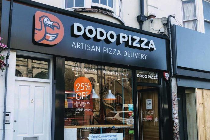 Dodo Pizza | Z verigo picerij Dodo Pizza se dogaja ravno nasprotno kot z izumrlo neletečo ptico, od katere so si izposodili ime. V samo sedmih letih od odprtja prvega lokala so se razširili na 433 lokacij po vsem svetu, do leta 2020 pa bodo odprli že 2.000 restavracij, napovedujejo. | Foto Dodo Pizza / Facebook