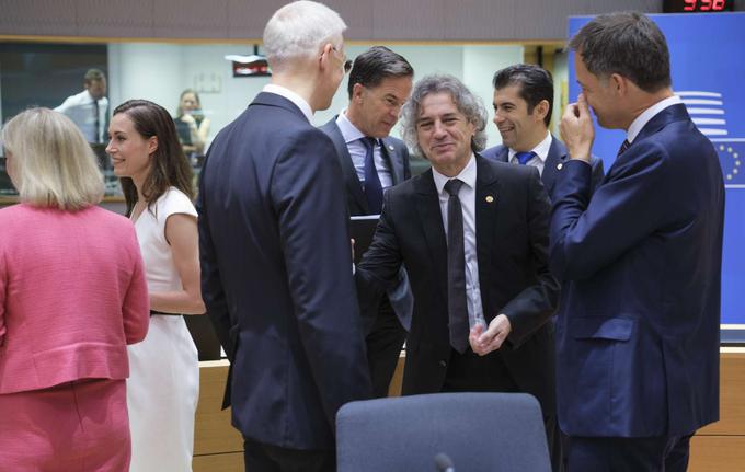 Voditelji članic EU, med njimi slovenski premier Robert Golob, se sestajajo vse pogosteje. | Foto: STA/Katja Kodba